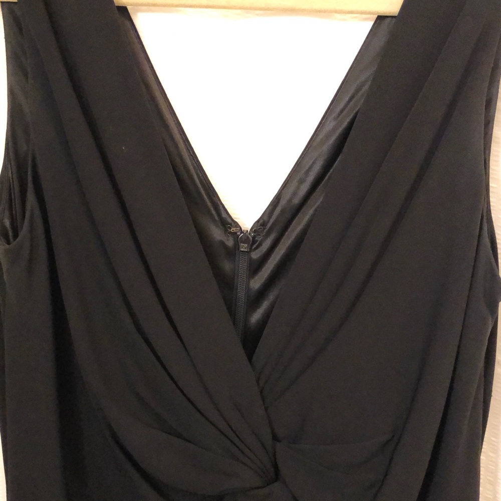Robert Rodriguez Black Sleeveless V neck Cocktail